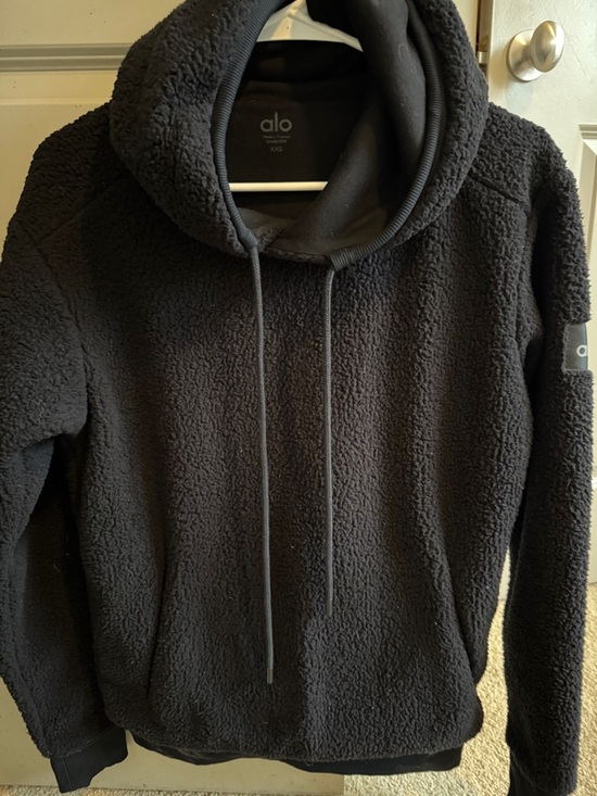 ALO Yoga Black Sherpa Pullover Hoodie NWT - Picture 2 of 4